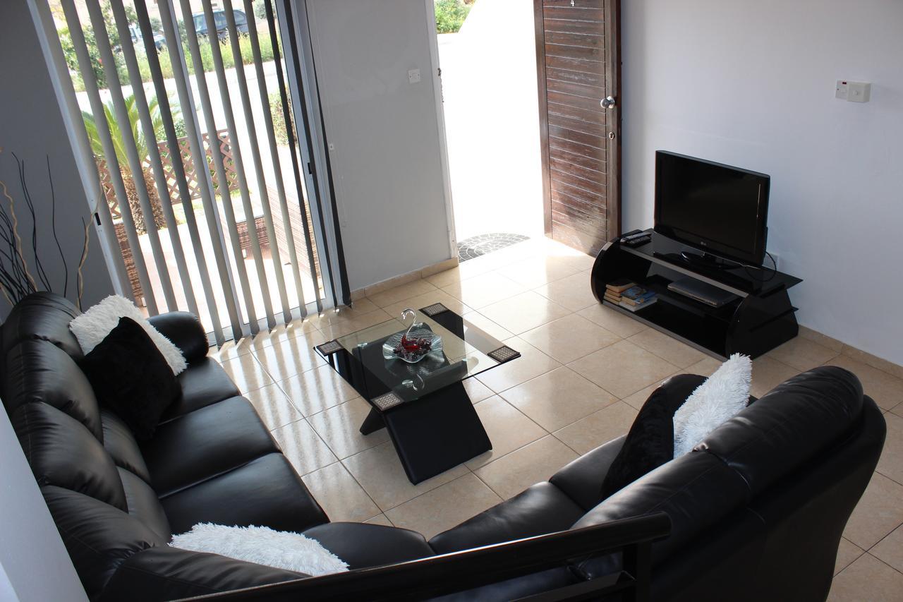 Diana Townhouse 2 Lejlighed Paphos Eksteriør billede